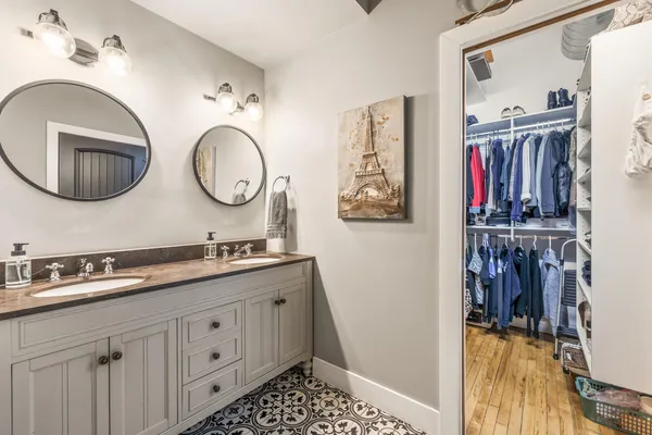 $645,000 | 49 Monroe Center Street Northwest, Unit 5, Grand Rapids, MI 49503