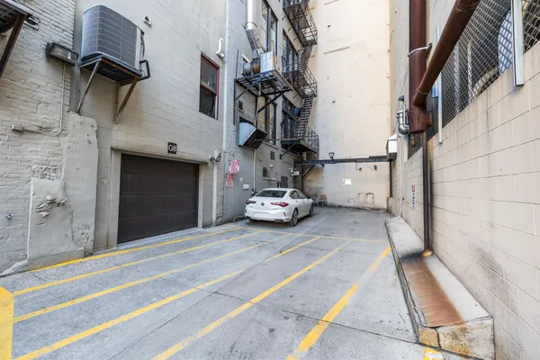$645,000 | 49 Monroe Center Street Northwest, Unit 5, Grand Rapids, MI 49503