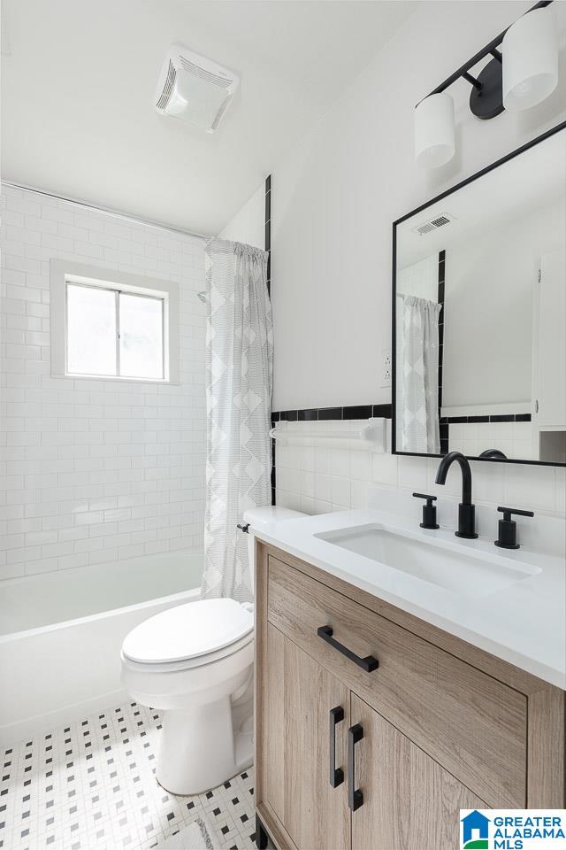 2201 Chapel Hill Road Birmingham, AL 35216 - Photo 7 of 25