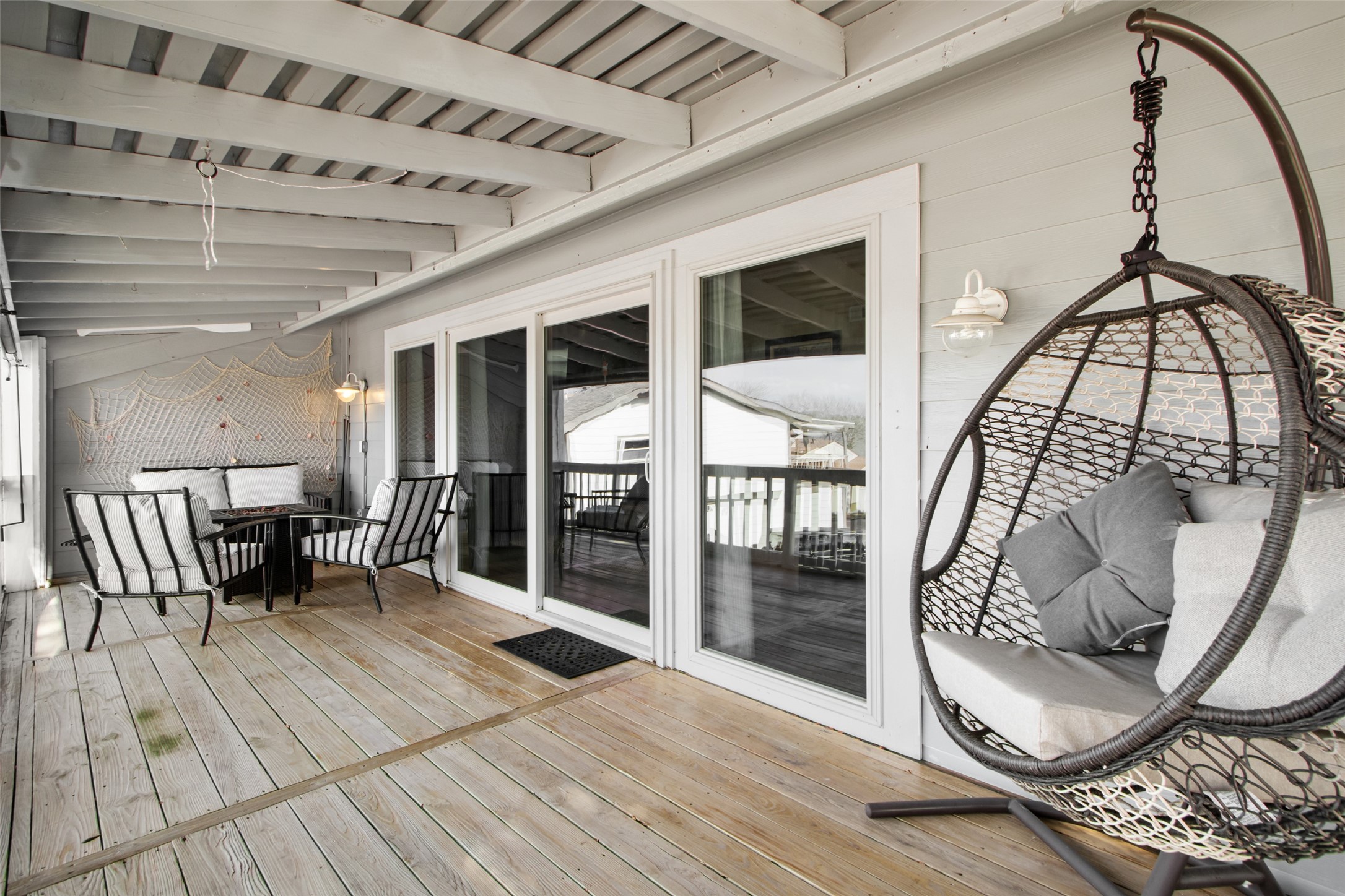 116 April Point Drive North Conroe, TX 77356 - Photo 25 of 44 a view of entryway with livingroom and furniture