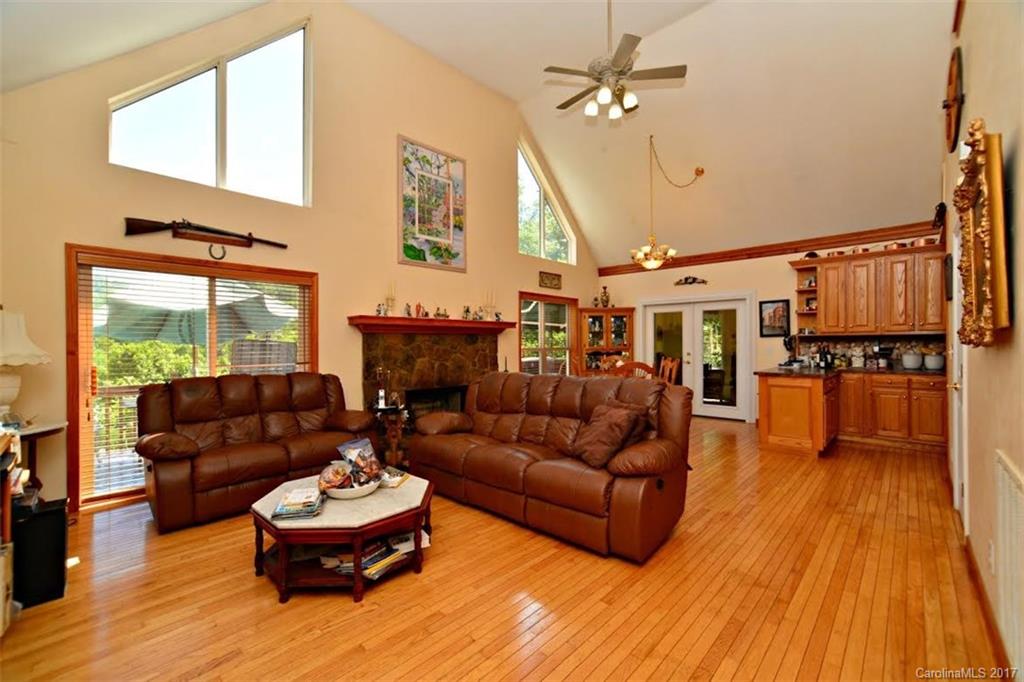 157 Red Rile Trail Sylva, NC 28779 - Photo 3 of 20 Gallery Image 3