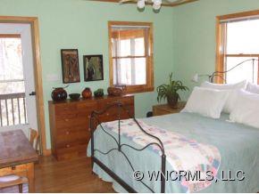 157 Rhododendron Park Road Burnsville, NC 28714 - Photo 6 of 24 Gallery Image 6