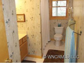 157 Rhododendron Park Road Burnsville, NC 28714 - Photo 8 of 24 Gallery Image 8