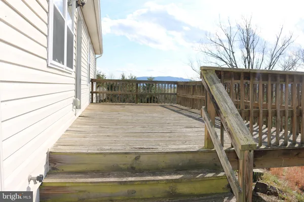 $215,000 | 156 Squirrel Den Road, Maysville, WV 26833