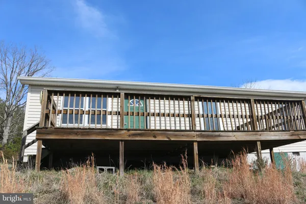 $215,000 | 156 Squirrel Den Road, Maysville, WV 26833