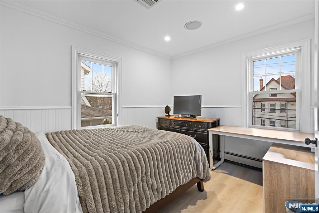 270 Hamilton Avenue Hasbrouck Heights, NJ 07604 - Photo 14 of 23