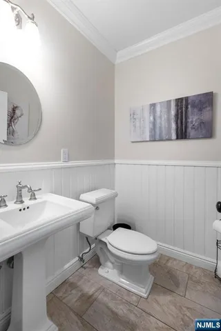 $929,888 | 270 Hamilton Avenue, Hasbrouck Heights, NJ 07604