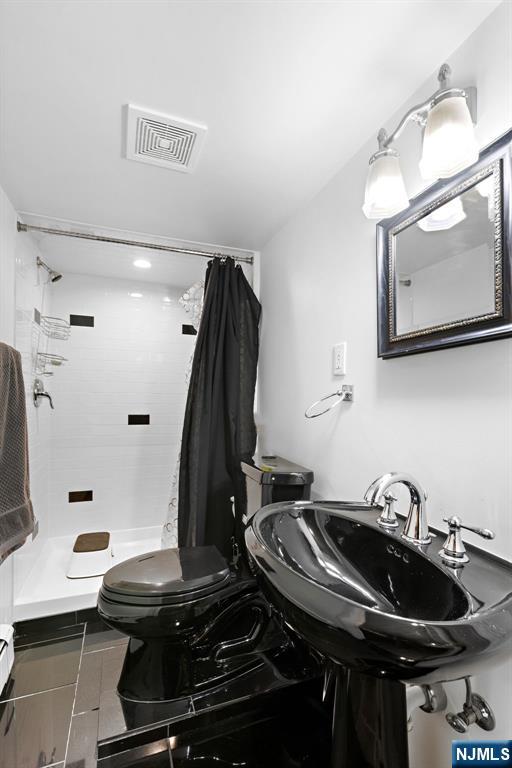 270 Hamilton Avenue Hasbrouck Heights, NJ 07604 - Photo 19 of 23