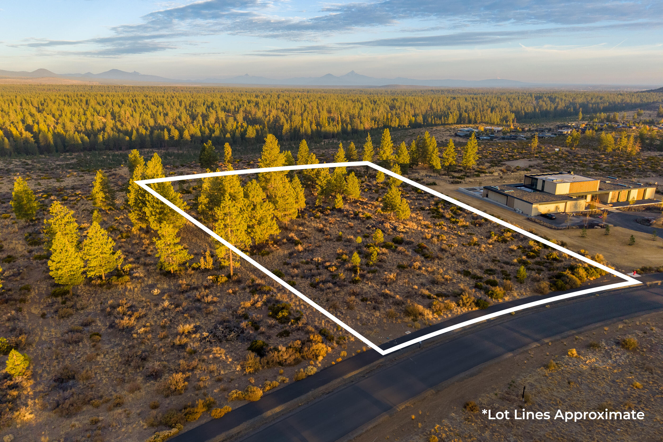 62495 Huntsman Loop Bend, OR 97703 - Photo 7 of 32 06