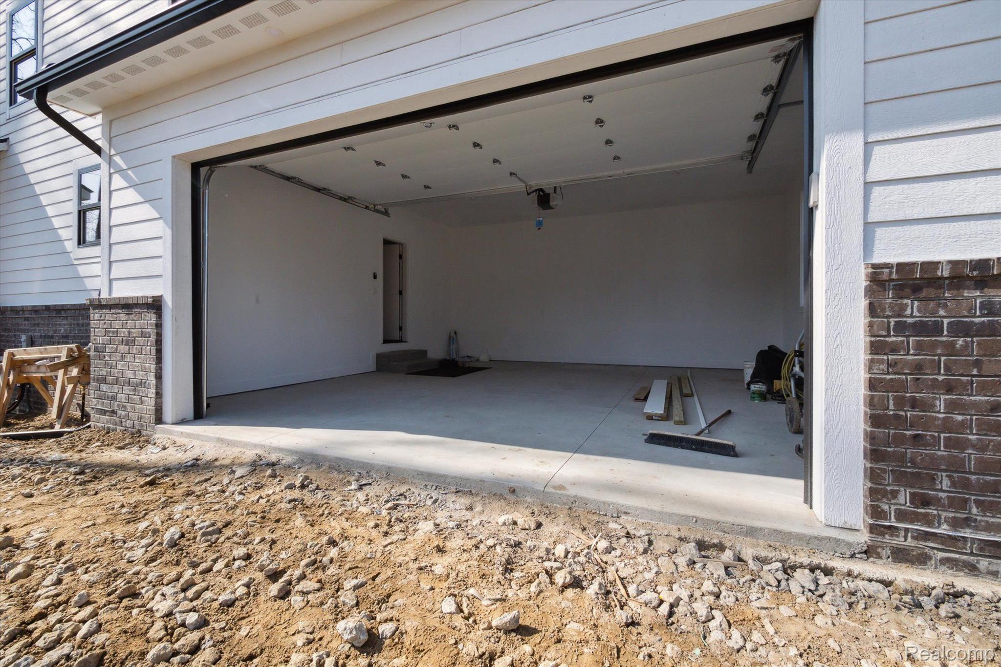 241 Maplehill Road Rochester, MI 48306 - Photo 42 of 46 Gallery Image 42