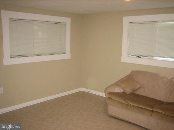13203 May Court Silver Spring, MD 20906 - Photo 13 of 23 Family Room