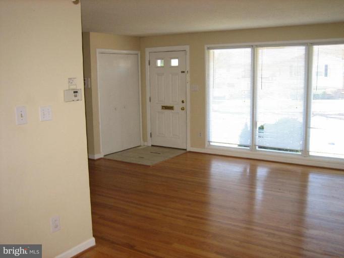 13203 May Court Silver Spring, MD 20906 - Photo 7 of 23 Entrance / Foyer