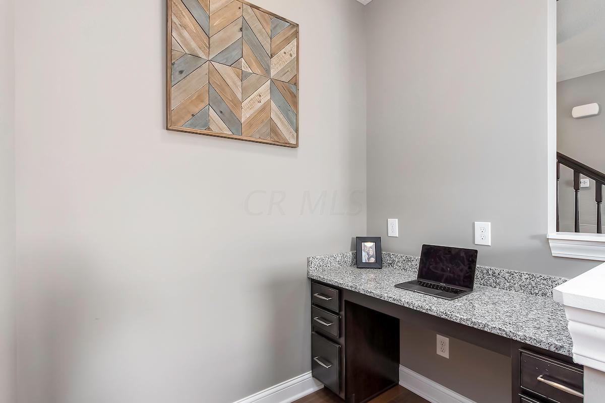 657 Eagle Walk Road Delaware, OH 43015 - Photo 13 of 60