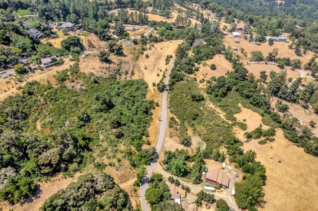 $650,000 | 220 Heacox Road, Woodside, CA 94062