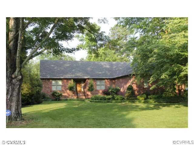 134 Beverly Road Ashland, VA 23005 - Photo 1 of 12 Exterior Front