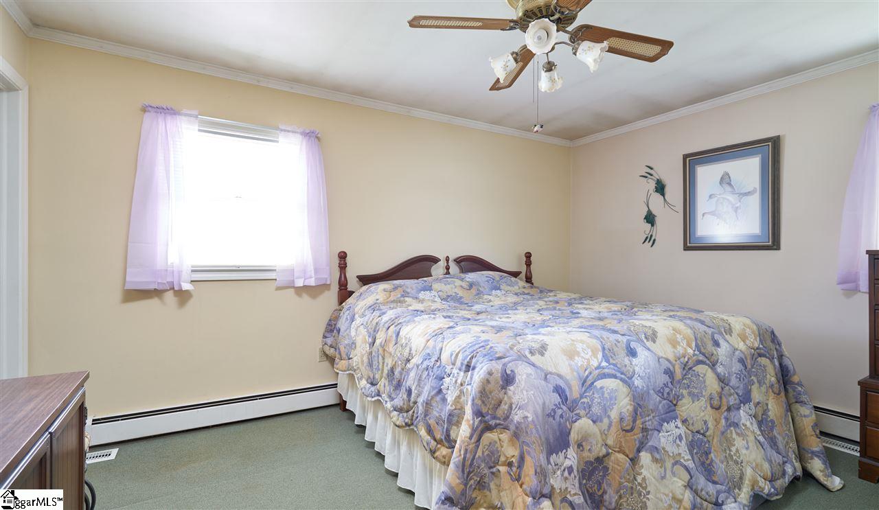 175 Forest Dale Road Marietta, SC 29661 - Photo 16 of 36