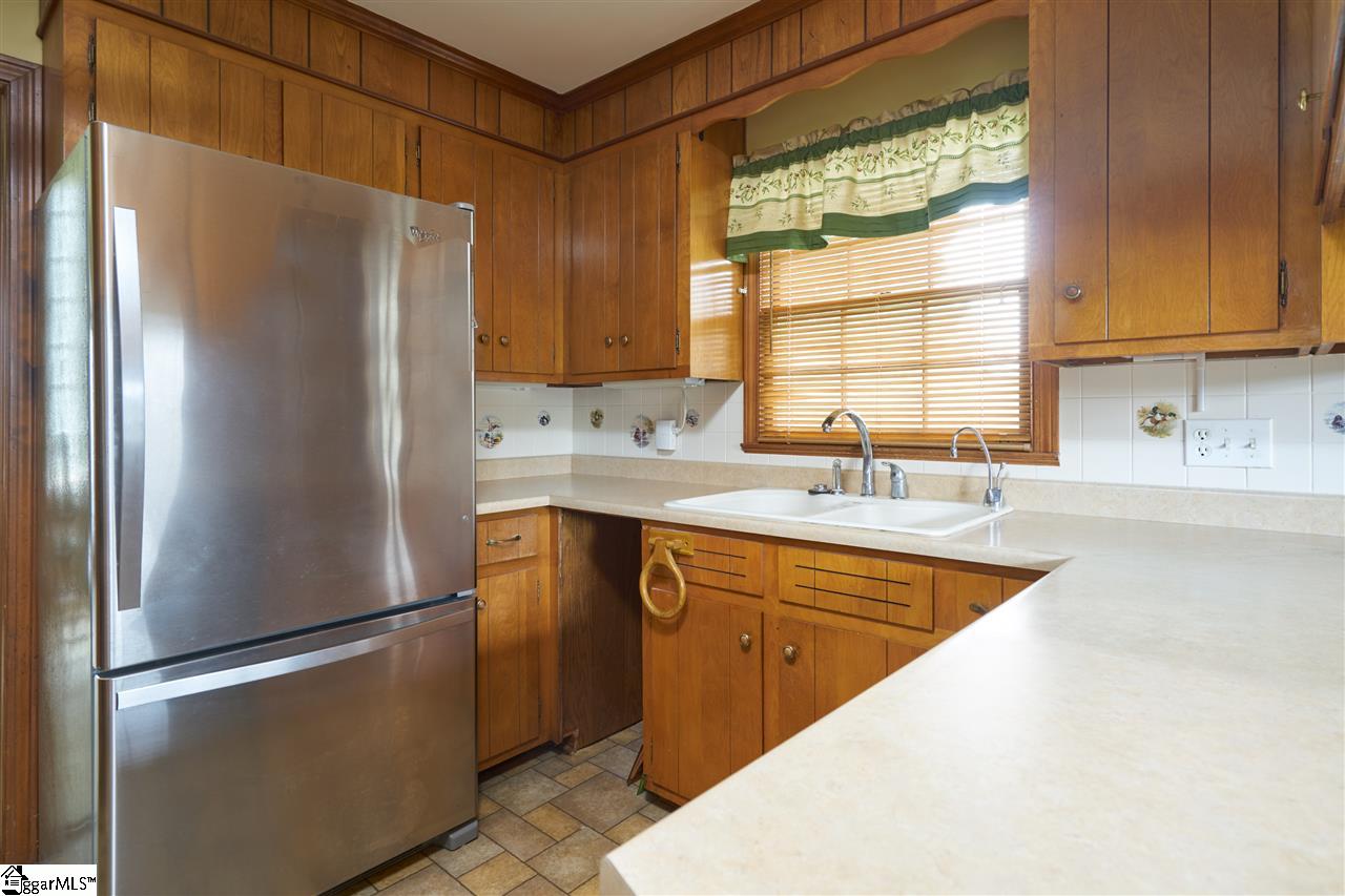 175 Forest Dale Road Marietta, SC 29661 - Photo 8 of 36