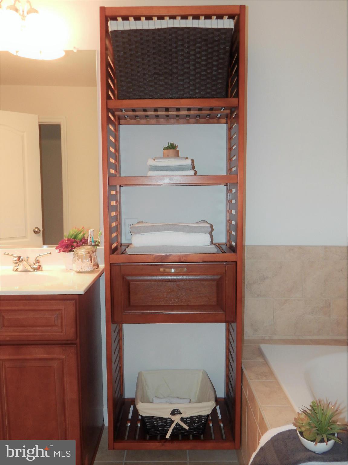 8254 Quarterfield Road Severn, MD 21144 - Photo 21 of 30 a utility room with dryer and washer