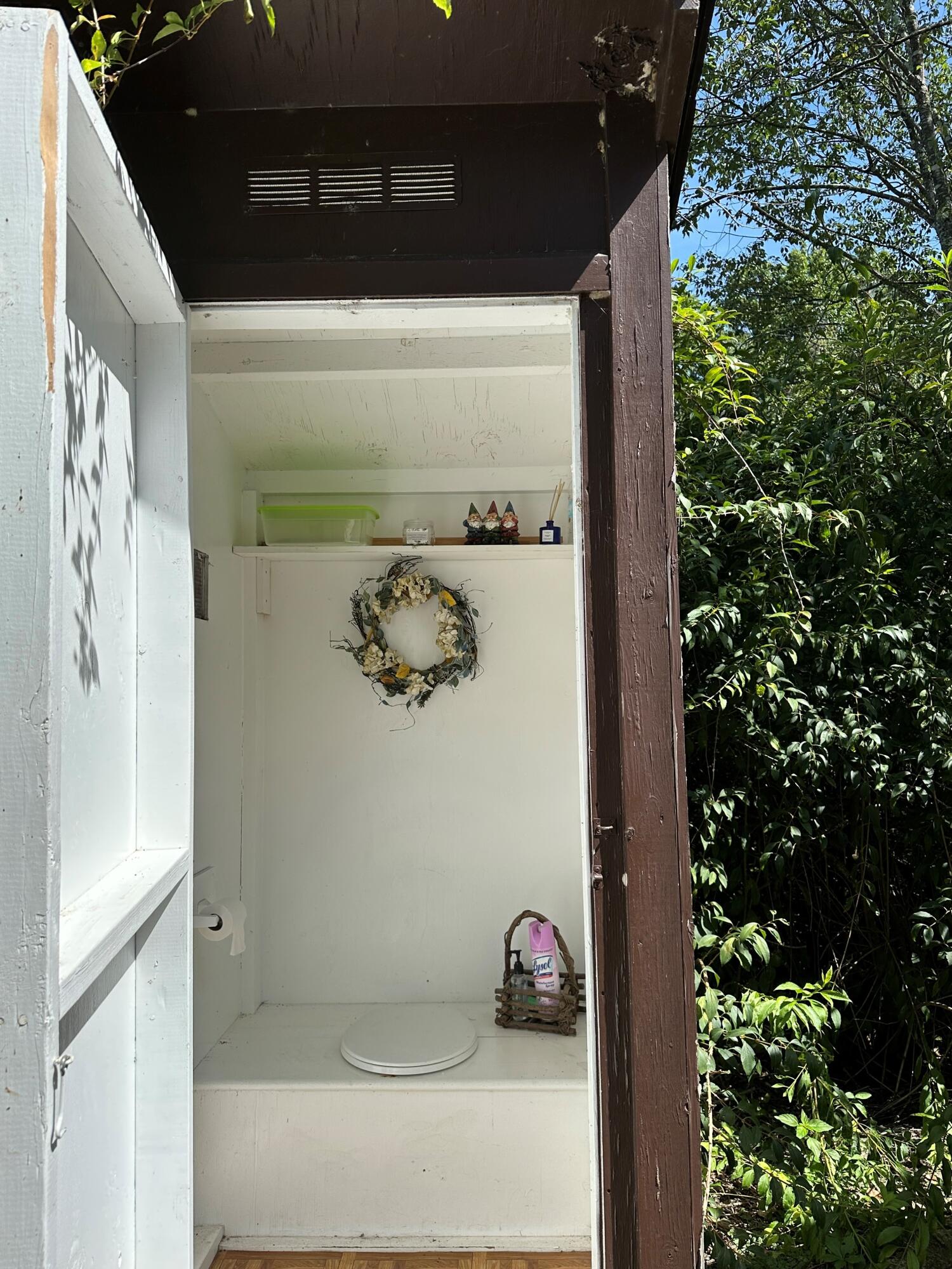 139 Pecks Pond Road Dingmans Ferry, PA 18328 - Photo 21 of 26 a bathroom with a tub and shower