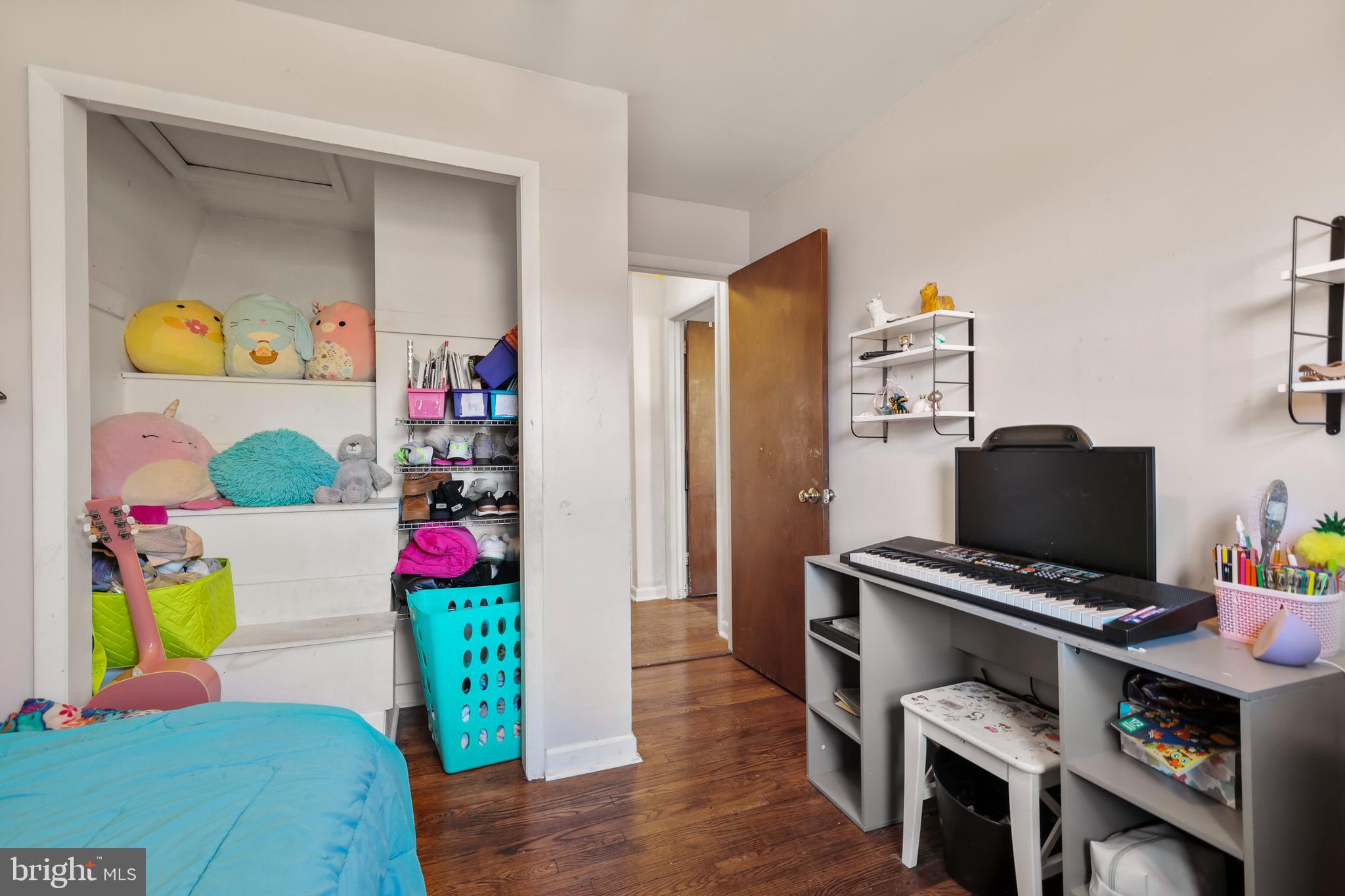 912 Arch Street Perkasie, PA 18944 - Photo 15 of 23 a living room with furniture and a flat screen tv