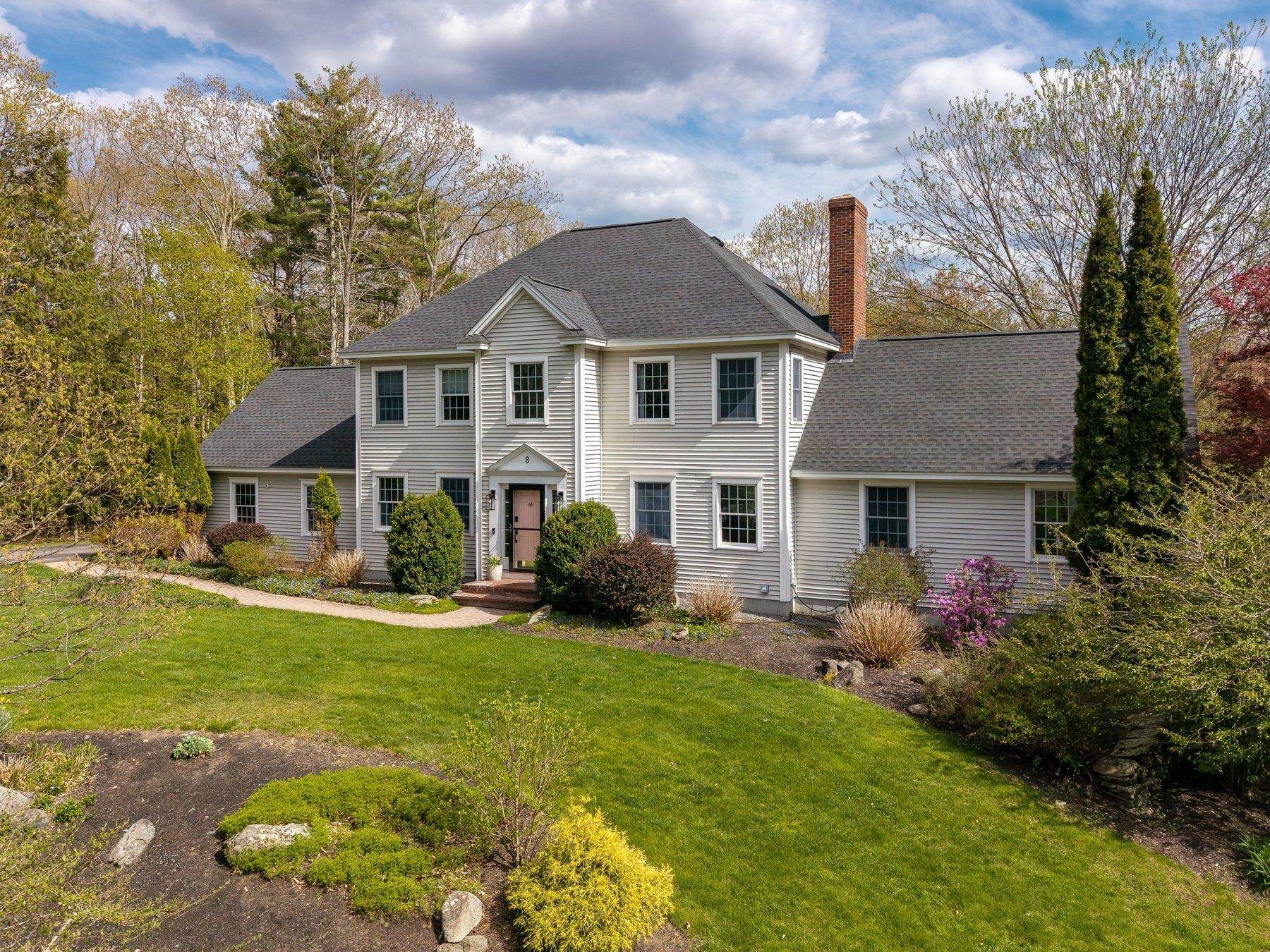 8 Balsam Way Stratham, NH 03885 - Photo 1 of 3 Gallery Image 1