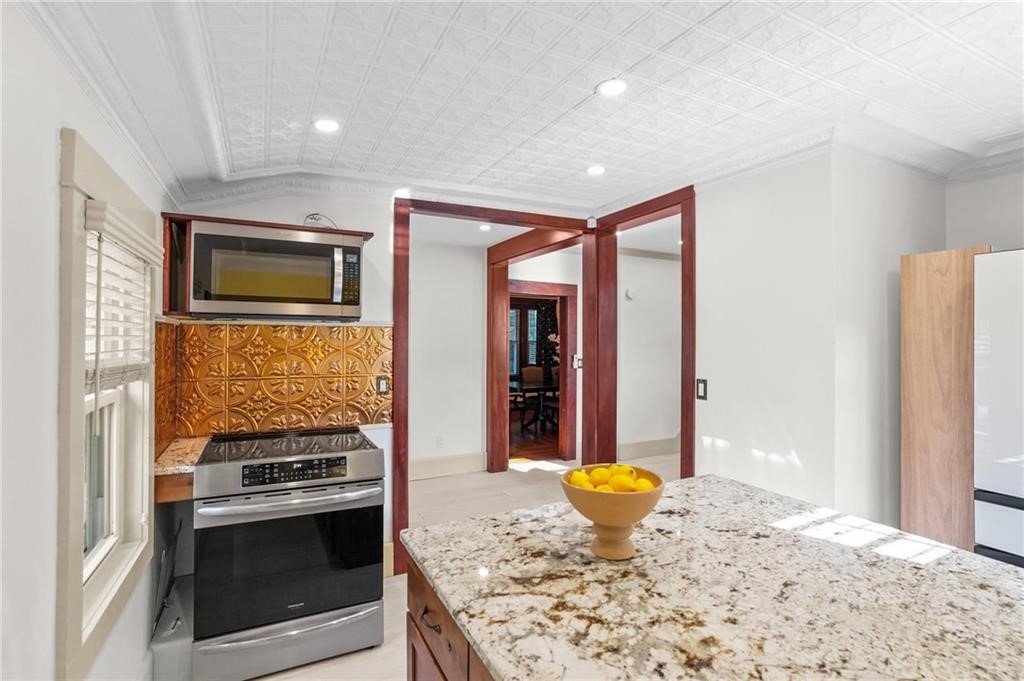 36 Mt Hope Avenue Providence, RI 02906 - Photo 17 of 46