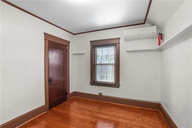 $4,700 | 36 Mt Hope Avenue, Providence, RI 02906