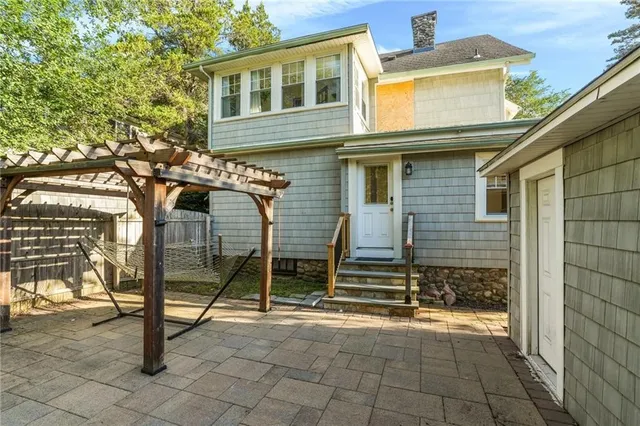 $4,700 | 36 Mt Hope Avenue, Providence, RI 02906