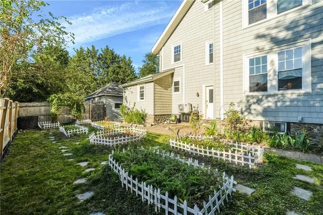 $4,700 | 36 Mt Hope Avenue, Providence, RI 02906