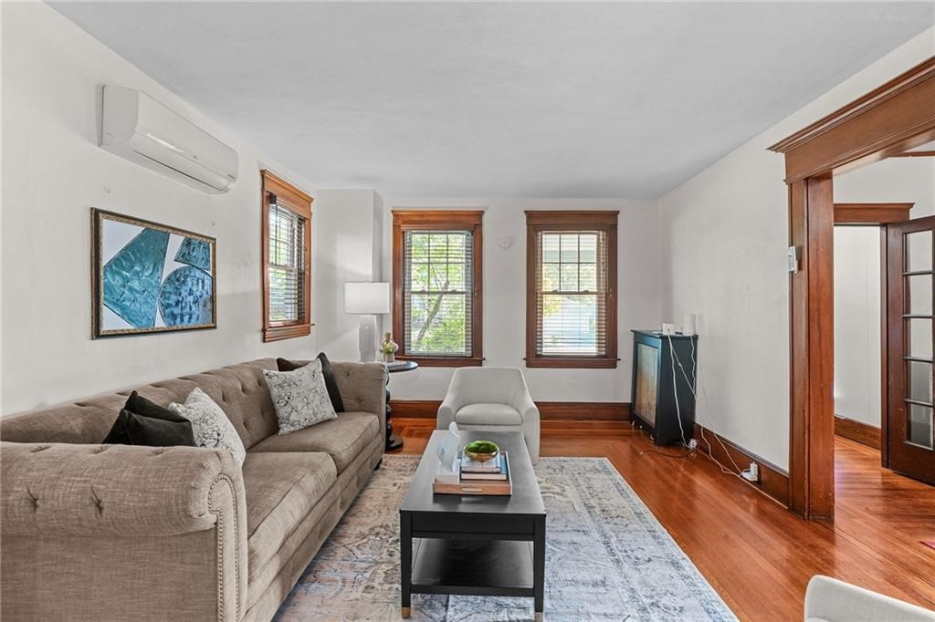 36 Mt Hope Avenue Providence, RI 02906 - Photo 9 of 46