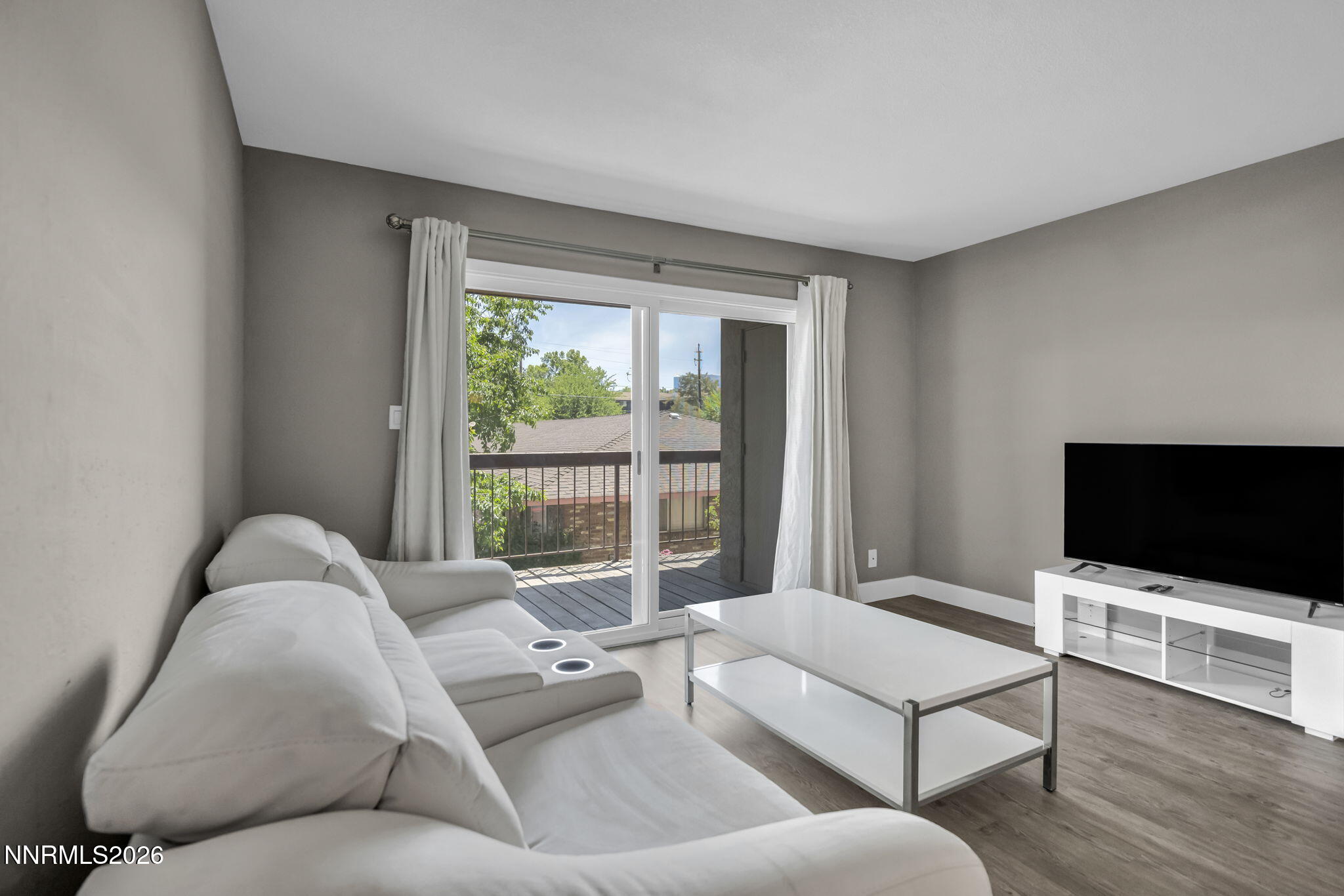 1000 Beck Drive, Unit 272 Reno, NV 89509 - Photo 1 of 52 16-web-or-mls-1000-beck-st-272