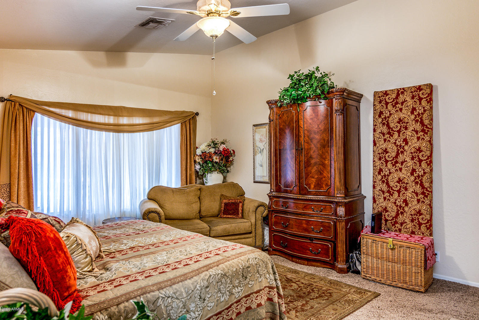 1809 East Rawhide Street Gilbert, AZ 85296 - Photo 22 of 38 1809-E-Rawhide-Street-25