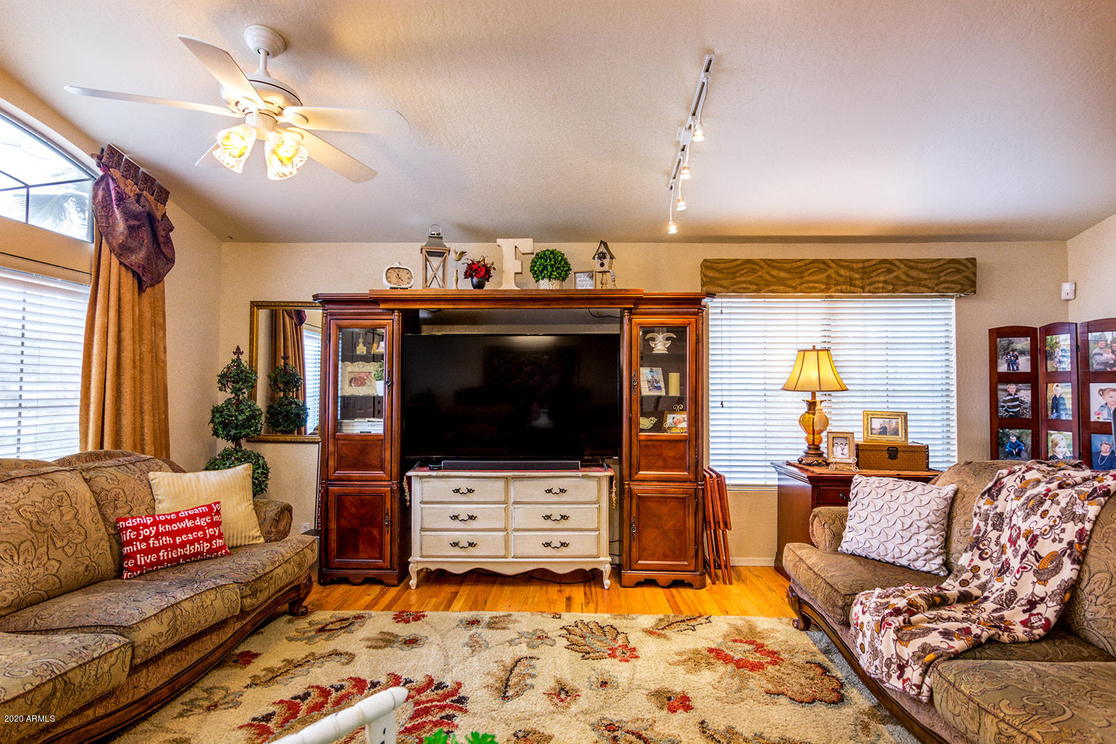 1809 East Rawhide Street Gilbert, AZ 85296 - Photo 3 of 38 1809-E-Rawhide-Street-6