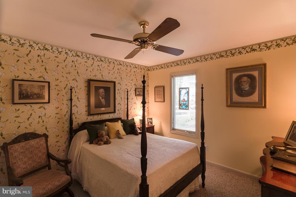 1950 Cedar Road Pasadena, MD 21122 - Photo 21 of 30 Bedroom