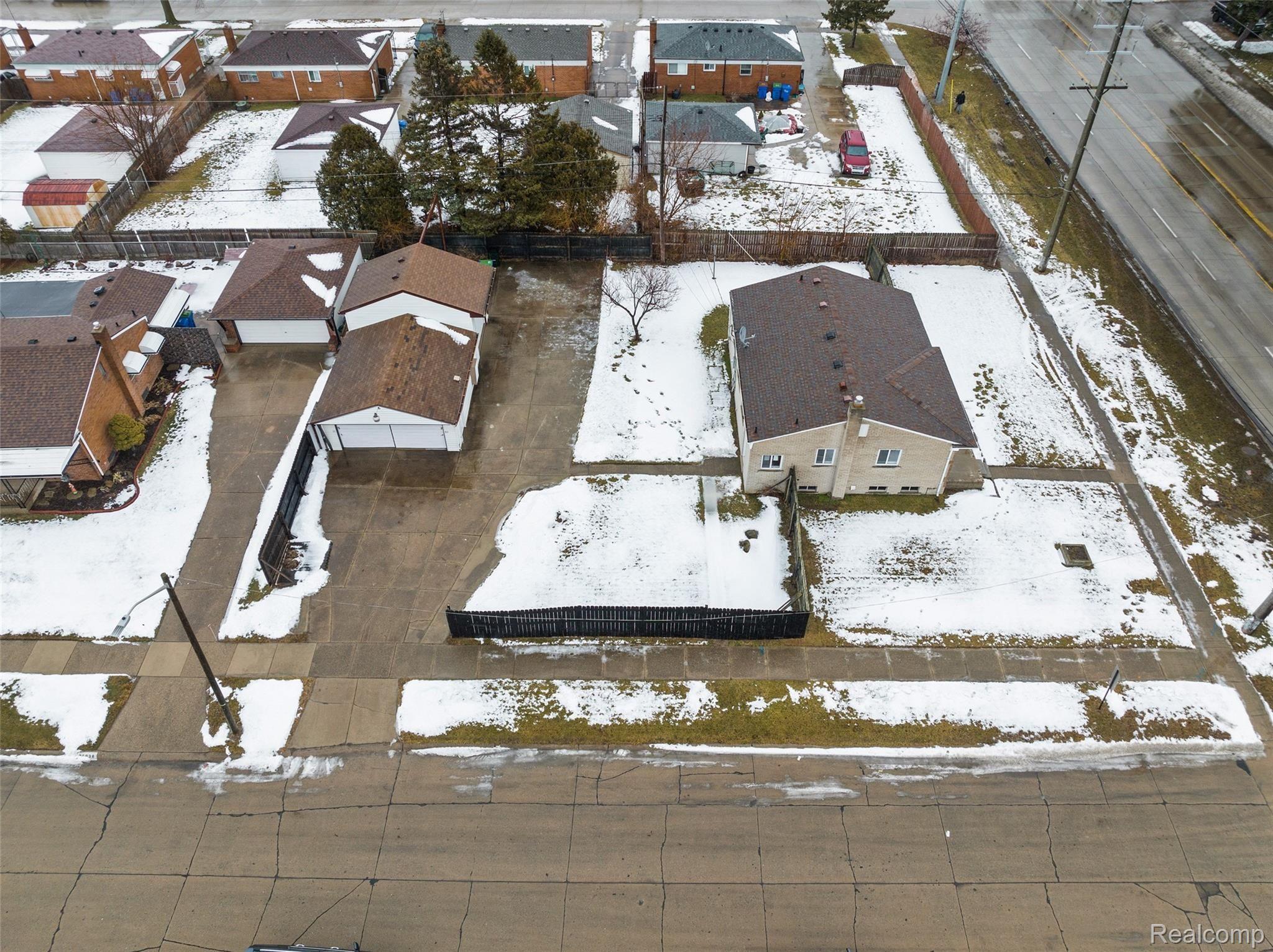 12267 East 10 Mile Road Warren, MI 48089 - Photo 28 of 29 12267 E 10 Mile-15.jpg