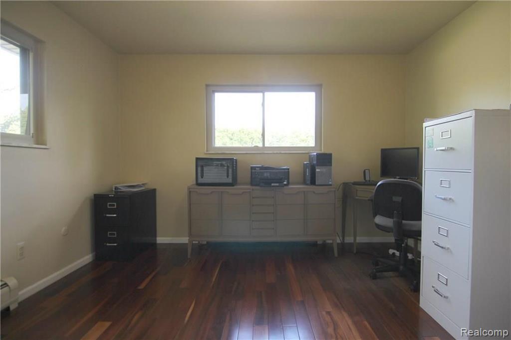 39731 Tyler Road Belleville, MI 48111 - Photo 18 of 29