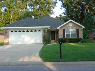 $850 | 121 Cluster Oaks Court, Foley, AL 36535