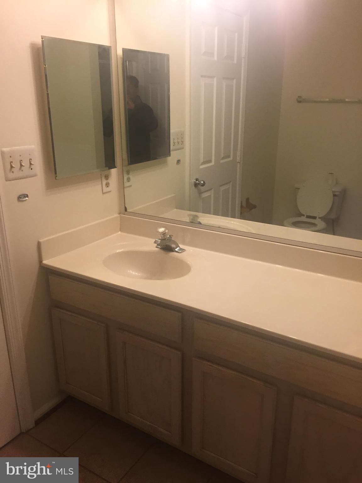 7438 Catterick Court Baltimore, MD 21244 - Photo 10 of 18 Bath