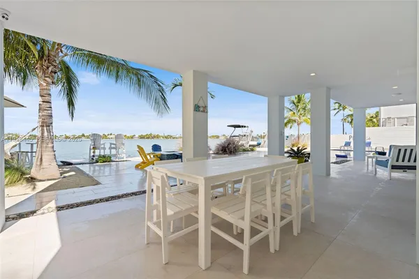 $4,300,000 | 16745 Tamarind Road, Sugarloaf, FL 33042