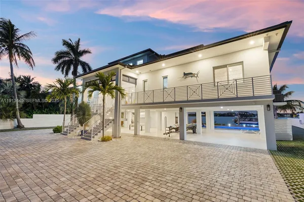 $4,300,000 | 16745 Tamarind Road, Sugarloaf, FL 33042