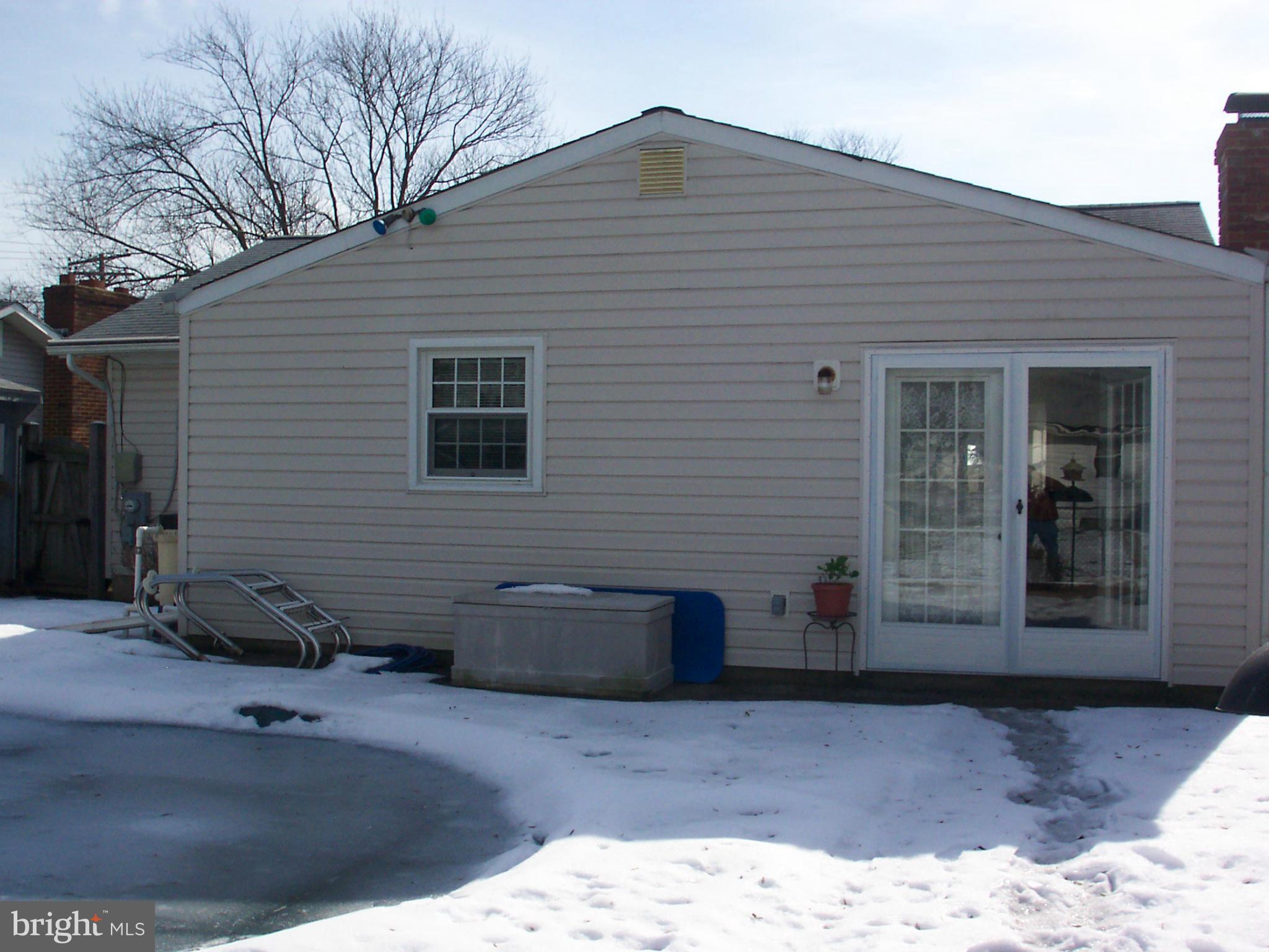 206 Winston Road Pasadena, MD 21122 - Photo 17 of 18 Exterior (Rear)