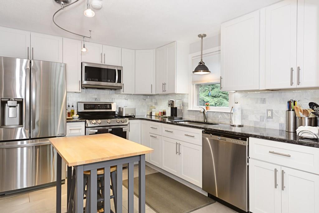 89 Adams Road Grafton, MA 01536 - Photo 12 of 23