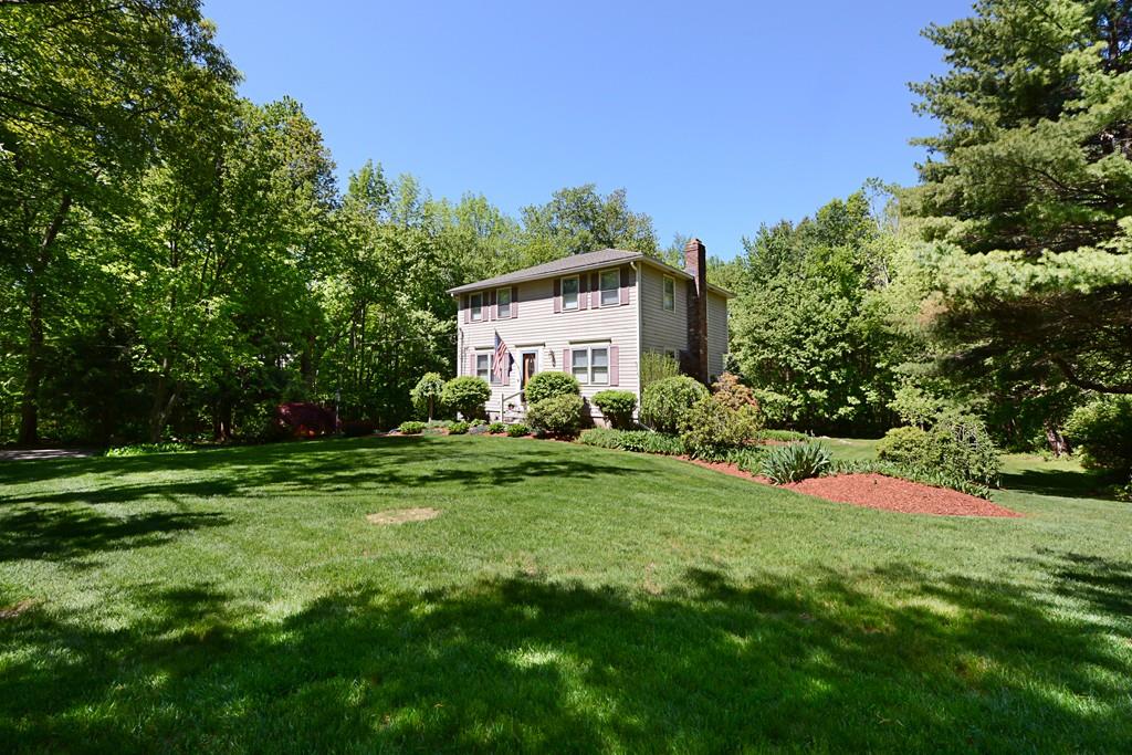 89 Adams Road Grafton, MA 01536 - Photo 3 of 23