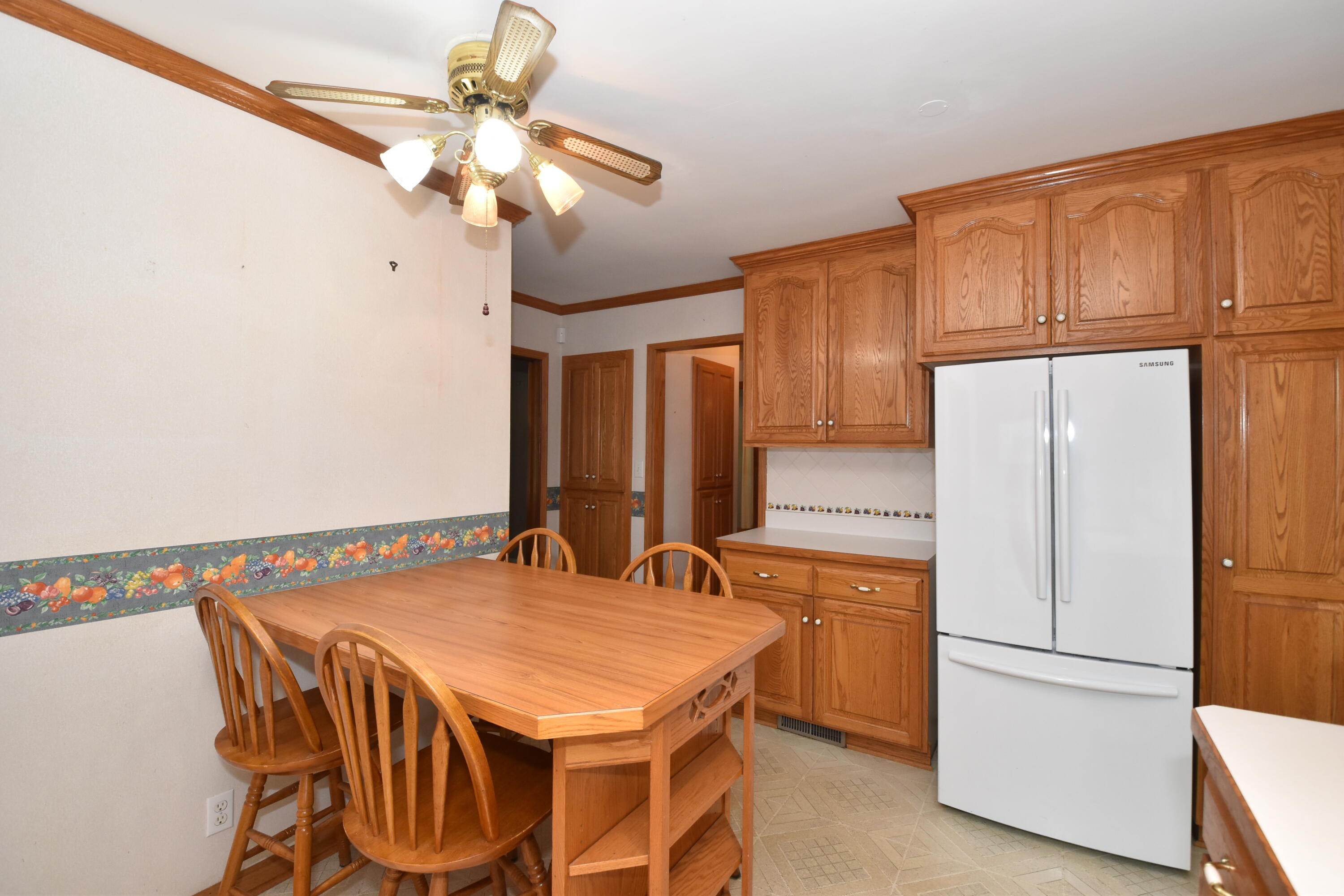2205 Dwight Street Racine, WI 53403 - Photo 10 of 46 Kitchen