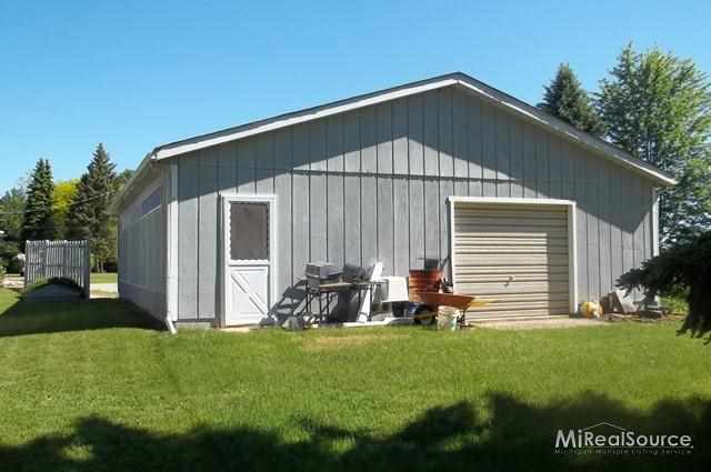 1670 Mortimer Line Road Croswell, MI 48422 - Photo 19 of 24 31150590-19.JPG