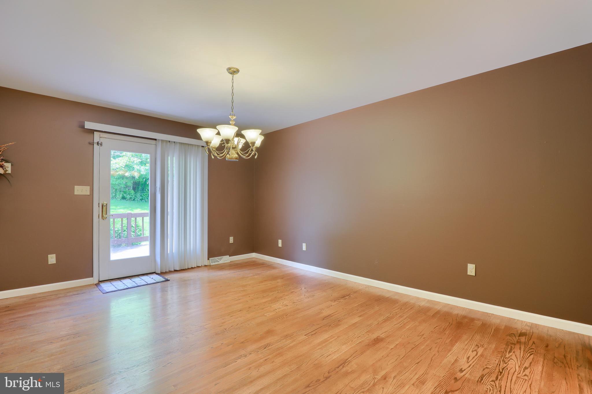 1831 Spring Ridge Lane Lancaster, PA 17603 - Photo 14 of 36 Gallery Image 14