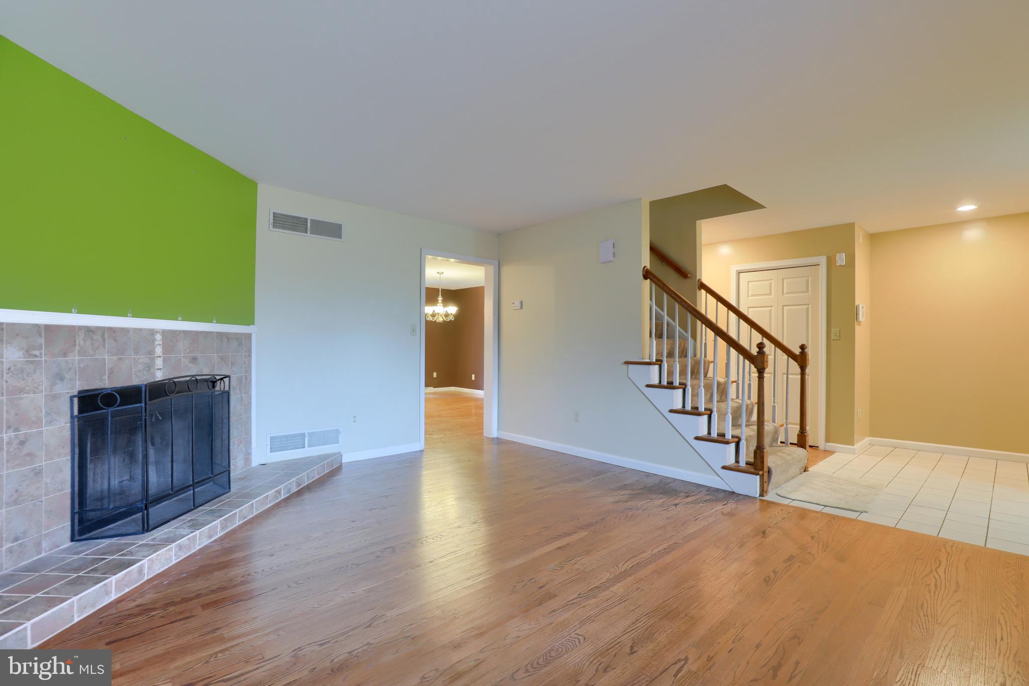 1831 Spring Ridge Lane Lancaster, PA 17603 - Photo 7 of 36 Gallery Image 7