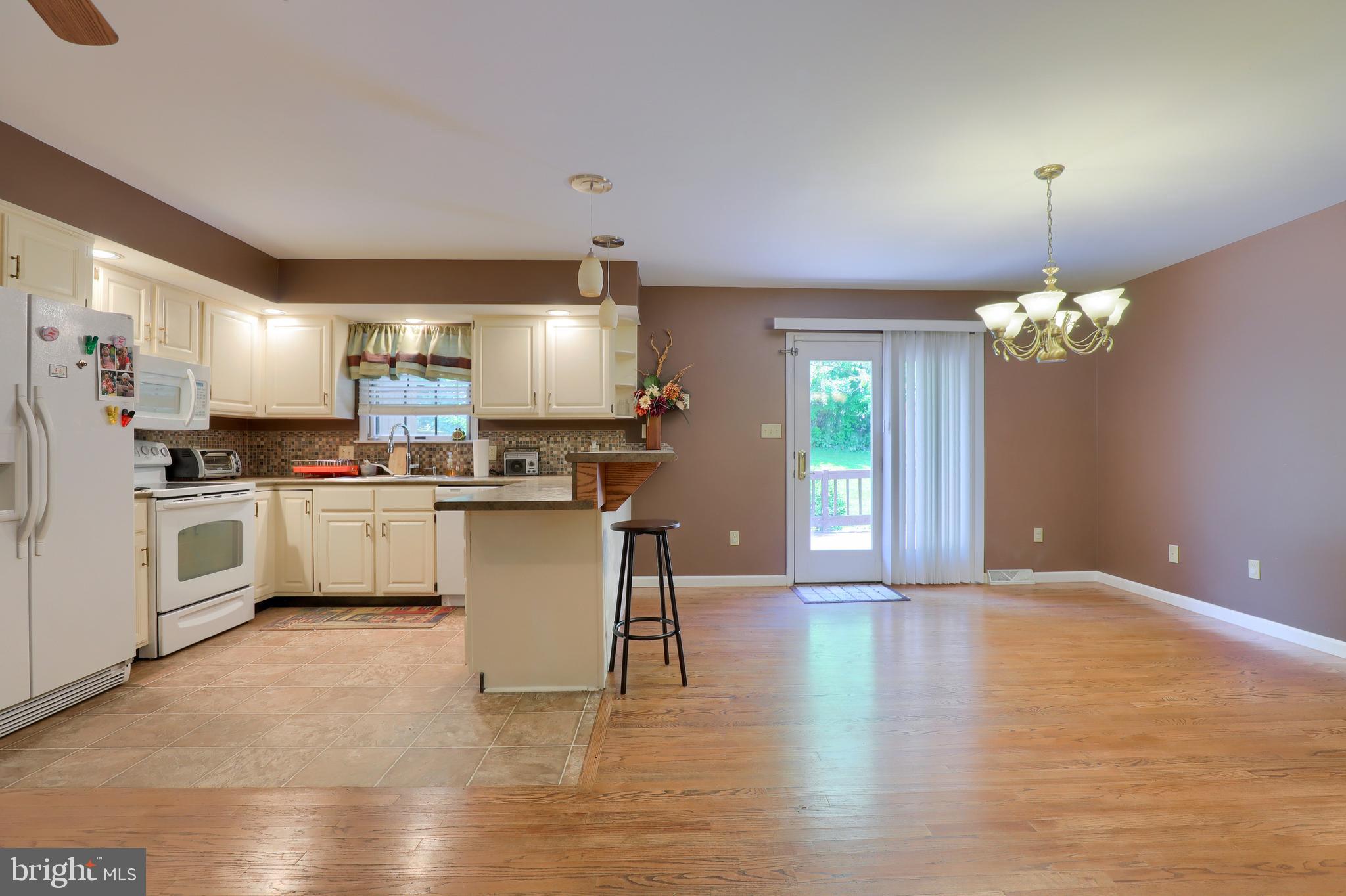 1831 Spring Ridge Lane Lancaster, PA 17603 - Photo 10 of 36 Gallery Image 10