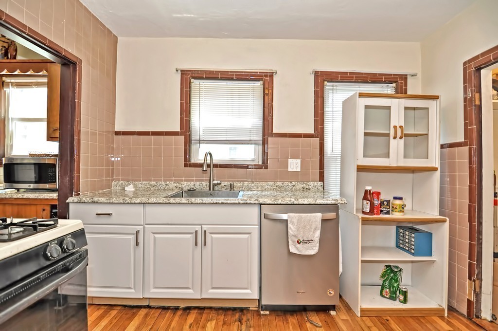 70 Governor Winthrop Road Somerville, MA 02145 - Photo 17 of 29 Gallery Image 17