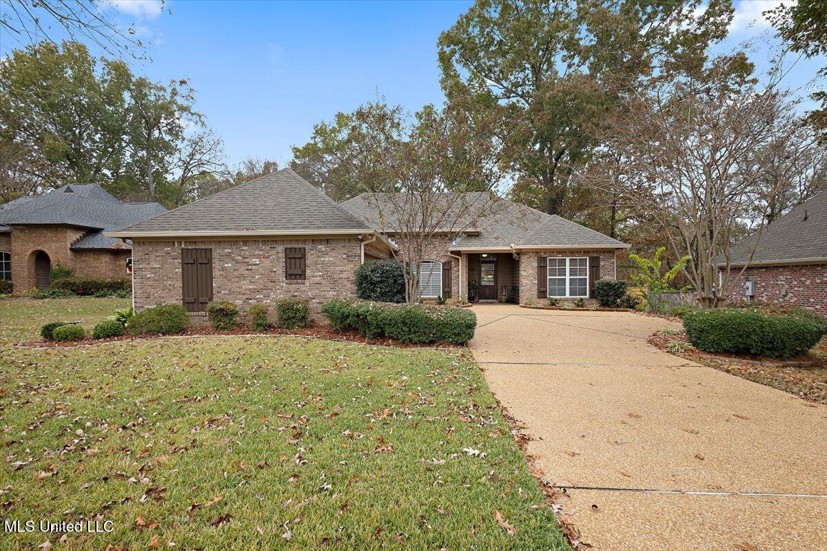 125 Seville Way Madison, MS 39110 - Photo 1 of 38 01-HTP_4475